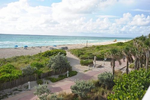 Crystal Beach Suites Miami Oceanfront Hotel image 1